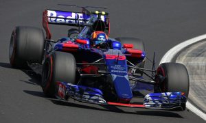 Honda engine supply linked to Toro Rosso
