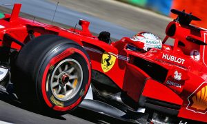 Vettel claims pole and track record in Hungary