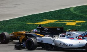 Renault on the hunt for Williams in Singapore