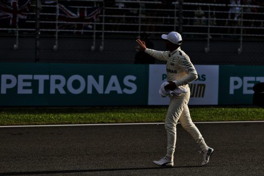 Lewis Hamilton (GBR) Mercedes AMG F1 celebrates his pole position in qualifying parc ferme.
30.09.2017. Formula 1 World Championship, Rd 15, Malaysian Grand Prix, Sepang, Malaysia, Saturday.
- www.xpbimages.com, EMail: requests@xpbimages.com - copy of publication required for printed pictures. Every used picture is fee-liable. © Copyright: Moy / XPB Images