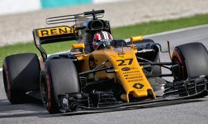 Hulkenberg overcomes balance issues to qualify in top ten