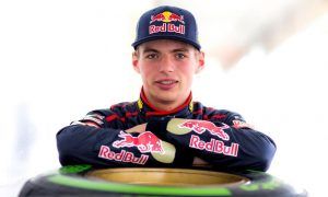Max Verstappen extends Red Bull contract until 2020!