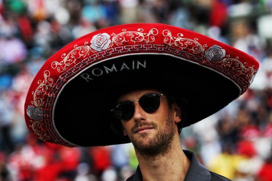 Romain Grosjean (FRA) Haas F1 Team on the drivers parade.
29.10.2017. Formula 1 World Championship, Rd 18, Mexican Grand Prix, Mexico City, Mexico, Race Day.
- www.xpbimages.com, EMail: requests@xpbimages.com - copy of publication required for printed pictures. Every used picture is fee-liable. © Copyright: Photo4 / XPB Images