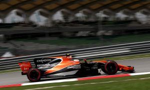 McLaren upsets rivals' 2018 designs with rear fin veto!