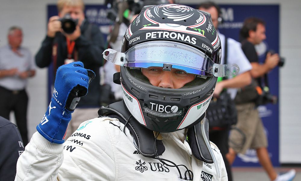 Bottas on pole for Brazilian Grand Prix after Hamilton crashes out