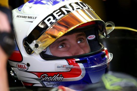 In April 2016, Sirotkin was recruited by Renault as a development driver, enjoying an FP1 outing once again at his home race in Sochi. ©WRI2