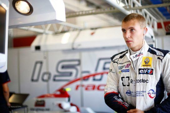 Hailed as a bright talent and financially supported by SMP, Sirotkin was brought to the attention of Sauber in 2013 and enjoyed his first run in an F1 car at the end of the season. ©Frederic Le Floch