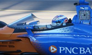 FIA working 'closely' with IndyCar on windshield