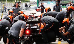 McLaren's Goss forecasting two-stop races in 2018