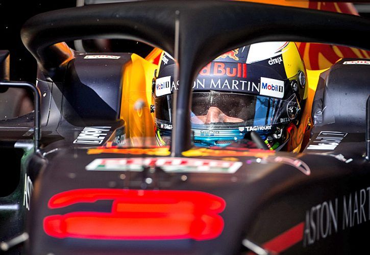 Daniel Ricciardo (AUS) Red Bull Racing RB14.