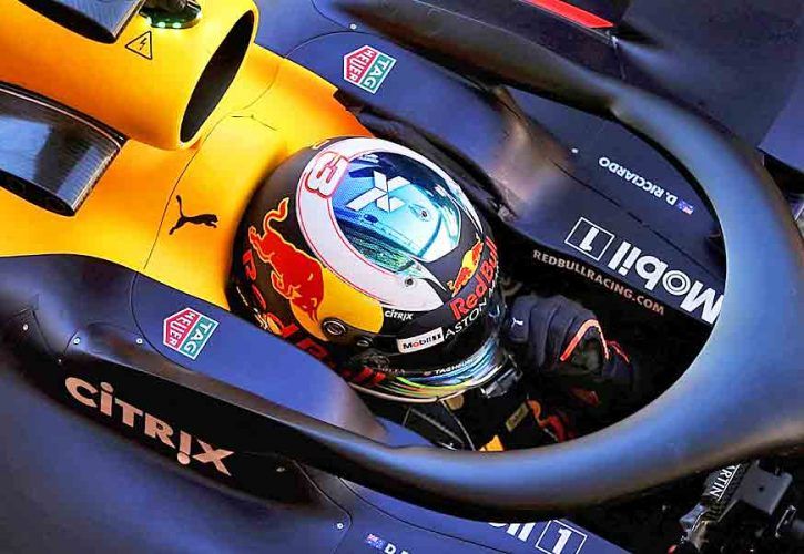 Daniel Ricciardo (AUS) Red Bull Racing RB14.
