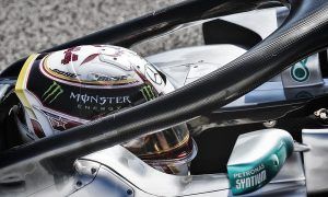 Improved communication needed at Mercedes - Hamilton