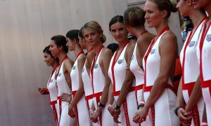 Grid girls return, and Vettel and Hamilton are delighted!