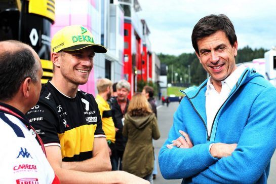 (L to R): Frederic Vasseur (FRA) Sauber F1 Team, Team Principal with Nico Hulkenberg (GER) Renault Sport F1 Team and Toto Wolff (GER) Mercedes AMG F1 Shareholder and Executive Director.
28.06.2018. Formula 1 World Championship, Rd 9, Austrian Grand Prix, Spielberg, Austria, Preparation Day.
- www.xpbimages.com, EMail: requests@xpbimages.com - copy of publication required for printed pictures. Every used picture is fee-liable. © Copyright: Photo4 / XPB Images