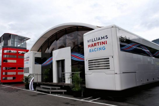 Williams Testing Motorhome.
29.06.2018. Formula 1 World Championship, Rd 9, Austrian Grand Prix, Spielberg, Austria, Practice Day.
- www.xpbimages.com, EMail: requests@xpbimages.com - copy of publication required for printed pictures. Every used picture is fee-liable. © Copyright: Batchelor / XPB Images
