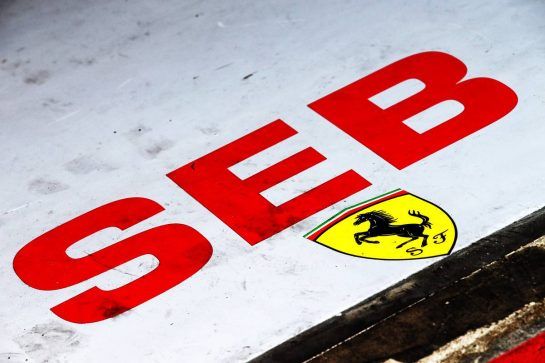 Sebastian Vettel (GER) Ferrari - pit garage.
29.06.2018. Formula 1 World Championship, Rd 9, Austrian Grand Prix, Spielberg, Austria, Practice Day.
- www.xpbimages.com, EMail: requests@xpbimages.com - copy of publication required for printed pictures. Every used picture is fee-liable. © Copyright: Batchelor / XPB Images