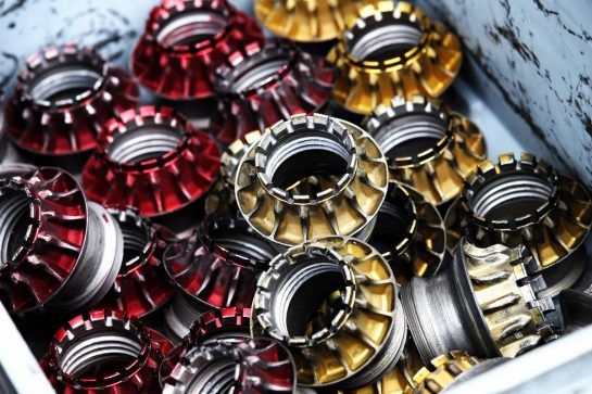 Wheel nuts.
29.06.2018. Formula 1 World Championship, Rd 9, Austrian Grand Prix, Spielberg, Austria, Practice Day.
- www.xpbimages.com, EMail: requests@xpbimages.com - copy of publication required for printed pictures. Every used picture is fee-liable. © Copyright: Batchelor / XPB Images