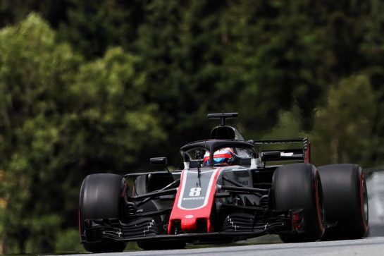 Romain Grosjean (FRA) Haas F1 Team VF-18.
29.06.2018. Formula 1 World Championship, Rd 9, Austrian Grand Prix, Spielberg, Austria, Practice Day.
- www.xpbimages.com, EMail: requests@xpbimages.com - copy of publication required for printed pictures. Every used picture is fee-liable. © Copyright: Photo4 / XPB Images