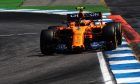 Stoffel Vandoorne (BEL) McLaren MCL33.