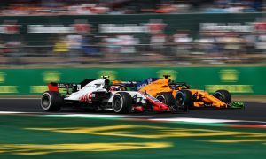 Stewards too 'soft' on Magnussen - Alonso