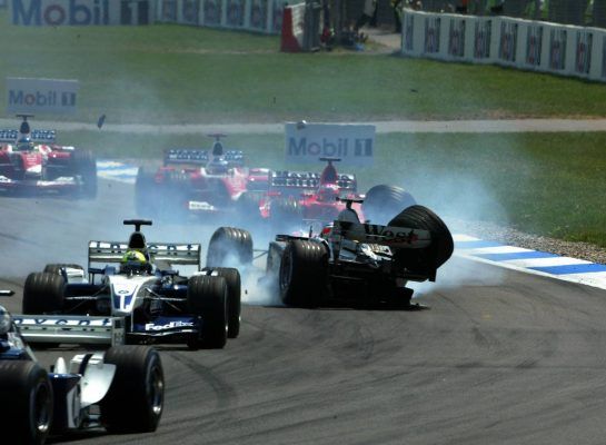 03.08.2003 Hockenheim, Deutschland,
F1 am Hockenheimring, Start zum GP von Deutschland, CRASH / Unfall von Kimi Raikkonen, (Räikkönen, FIN, 06), West McLaren Mercedes, MP4-17D, auf der Strecke (Track) - Sonntag, Formel 1 Grand Prix (GP), Großer Preis von Deutschland 2003 (Länge 4.574m, Baden Württemberg) - Alle Bilder auf www.xpb.cc, eMail: info@xpb.cc - Abdruck ist honorarpflichtig. © Copyrightnachweis: photo4 / xpb.cc - LEGAL NOTICE: THIS PICTURE IS NOT FOR ITALY PRINT USE, KEINE PRINT BILDNUTZUNG IN ITALIEN!