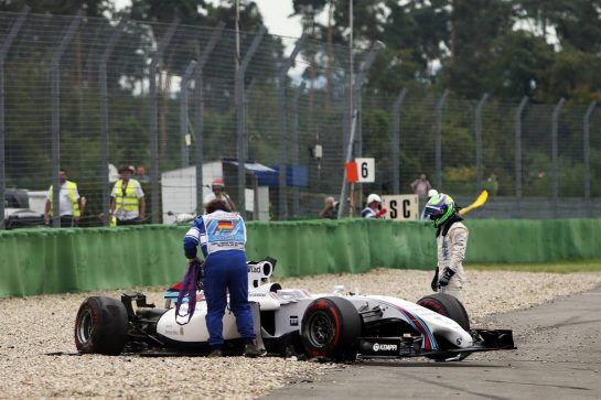 Felipe Massa (BRA) Williams FW36 crashes at the start of the race.
20.07.2014. Formula 1 World Championship, Rd 10, German Grand Prix, Hockenheim, Germany, Race Day.
- www.xpbimages.com, EMail: requests@xpbimages.com - copy of publication required for printed pictures. Every used picture is fee-liable. © Copyright: Charniaux / XPB Images