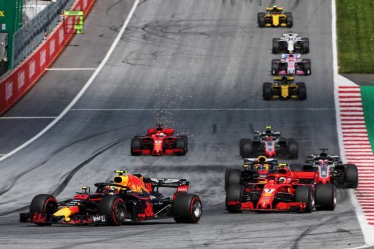 Max Verstappen (NLD) Red Bull Racing RB14.
01.07.2018. Formula 1 World Championship, Rd 9, Austrian Grand Prix, Spielberg, Austria, Race Day.
- www.xpbimages.com, EMail: requests@xpbimages.com - copy of publication required for printed pictures. Every used picture is fee-liable. © Copyright: Charniaux / XPB Images