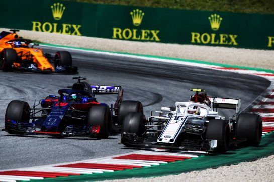 Brendon Hartley (NZL) Scuderia Toro Rosso STR13 and Charles Leclerc (MON) Sauber F1 Team C37 battle for position.
01.07.2018. Formula 1 World Championship, Rd 9, Austrian Grand Prix, Spielberg, Austria, Race Day.
- www.xpbimages.com, EMail: requests@xpbimages.com - copy of publication required for printed pictures. Every used picture is fee-liable. © Copyright: Batchelor / XPB Images