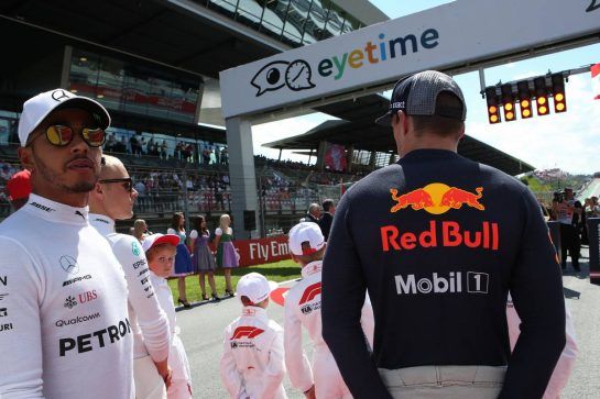 Lewis Hamilton (GBR) Mercedes AMG F1 W09.
01.07.2018. Formula 1 World Championship, Rd 9, Austrian Grand Prix, Spielberg, Austria, Race Day.
- www.xpbimages.com, EMail: requests@xpbimages.com - copy of publication required for printed pictures. Every used picture is fee-liable. © Copyright: Batchelor / XPB Images