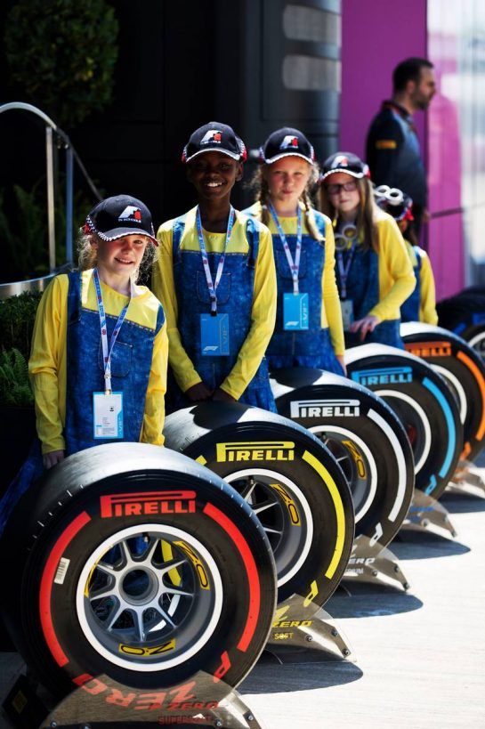 F1 In Schools children with Pirelli tyres.
05.07.2018. Formula 1 World Championship, Rd 10, British Grand Prix, Silverstone, England, Preparation Day.
- www.xpbimages.com, EMail: requests@xpbimages.com - copy of publication required for printed pictures. Every used picture is fee-liable. © Copyright: Rew / XPB Images