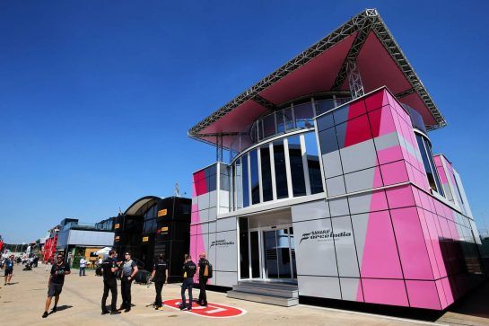 Sahara Force India F1 Team motorhome.
05.07.2018. Formula 1 World Championship, Rd 10, British Grand Prix, Silverstone, England, Preparation Day.
- www.xpbimages.com, EMail: requests@xpbimages.com - copy of publication required for printed pictures. Every used picture is fee-liable. © Copyright: Moy / XPB Images