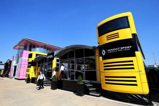 Renault Sport F1 Team motorhome.
05.07.2018. Formula 1 World Championship, Rd 10, British Grand Prix, Silverstone, England, Preparation Day.
- www.xpbimages.com, EMail: requests@xpbimages.com - copy of publication required for printed pictures. Every used picture is fee-liable. © Copyright: Moy / XPB Images