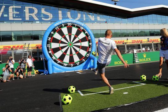 Valtteri Bottas (FIN) Mercedes AMG F1 plays football.
05.07.2018. Formula 1 World Championship, Rd 10, British Grand Prix, Silverstone, England, Preparation Day.
- www.xpbimages.com, EMail: requests@xpbimages.com - copy of publication required for printed pictures. Every used picture is fee-liable. © Copyright: Bearne / XPB Images