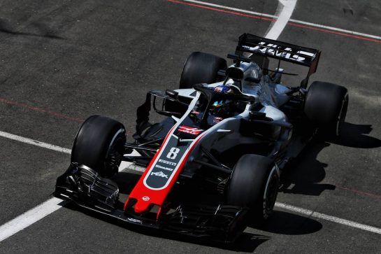 Romain Grosjean (FRA) Haas F1 Team VF-18.
06.07.2018. Formula 1 World Championship, Rd 10, British Grand Prix, Silverstone, England, Practice Day.
- www.xpbimages.com, EMail: requests@xpbimages.com - copy of publication required for printed pictures. Every used picture is fee-liable. © Copyright: Batchelor / XPB Images