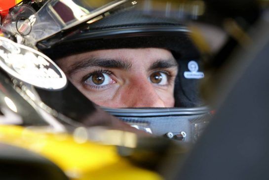 Carlos Sainz Jr (ESP) Renault F1 Team
06.07.2018. Formula 1 World Championship, Rd 10, British Grand Prix, Silverstone, England, Practice Day.
- www.xpbimages.com, EMail: requests@xpbimages.com - copy of publication required for printed pictures. Every used picture is fee-liable. © Copyright: Charniaux / XPB Images