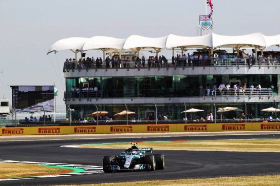 Valtteri Bottas (FIN) Mercedes AMG F1 W09.
06.07.2018. Formula 1 World Championship, Rd 10, British Grand Prix, Silverstone, England, Practice Day.
- www.xpbimages.com, EMail: requests@xpbimages.com - copy of publication required for printed pictures. Every used picture is fee-liable. © Copyright: Photo4 / XPB Images