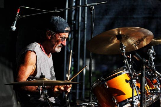 Eddie Jordan (IRE) & his band The Robbers on stage at the Sahara Force India F1 Team Fan Zone.
06.07.2018. Formula 1 World Championship, Rd 10, British Grand Prix, Silverstone, England, Practice Day.
- www.xpbimages.com, EMail: requests@xpbimages.com - copy of publication required for printed pictures. Every used picture is fee-liable. © Copyright: Moy / XPB Images