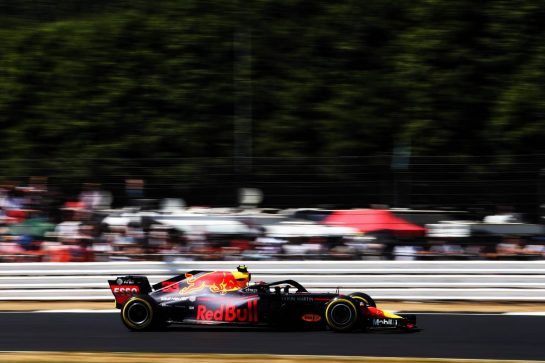 Max Verstappen (NLD) Red Bull Racing RB14.
07.07.2018. Formula 1 World Championship, Rd 10, British Grand Prix, Silverstone, England, Qualifying Day.
- www.xpbimages.com, EMail: requests@xpbimages.com - copy of publication required for printed pictures. Every used picture is fee-liable. © Copyright: Moy / XPB Images