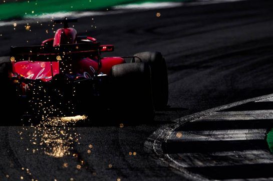 Sebastian Vettel (GER) Ferrari SF71H.
07.07.2018. Formula 1 World Championship, Rd 10, British Grand Prix, Silverstone, England, Qualifying Day.
- www.xpbimages.com, EMail: requests@xpbimages.com - copy of publication required for printed pictures. Every used picture is fee-liable. © Copyright: Rew / XPB Images