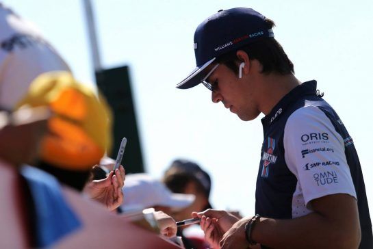 Lance Stroll (CDN) Williams F1 Team
08.07.2018. Formula 1 World Championship, Rd 10, British Grand Prix, Silverstone, England, Race Day.
- www.xpbimages.com, EMail: requests@xpbimages.com - copy of publication required for printed pictures. Every used picture is fee-liable. © Copyright: Charniaux / XPB Images