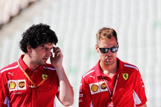 Sebastian Vettel (GER) Ferrari walks the circuit with the team.
19.07.2018. Formula 1 World Championship, Rd 11, German Grand Prix, Hockenheim, Germany, Preparation Day.
- www.xpbimages.com, EMail: requests@xpbimages.com - copy of publication required for printed pictures. Every used picture is fee-liable. © Copyright: Bearne / XPB Images