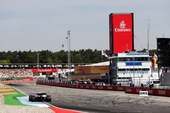 Sergey Sirotkin (RUS) Williams FW41.
20.07.2018. Formula 1 World Championship, Rd 11, German Grand Prix, Hockenheim, Germany, Practice Day.
- www.xpbimages.com, EMail: requests@xpbimages.com - copy of publication required for printed pictures. Every used picture is fee-liable. © Copyright: Moy / XPB Images