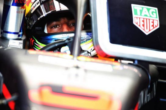 Daniel Ricciardo (AUS) Red Bull Racing RB14.
20.07.2018. Formula 1 World Championship, Rd 11, German Grand Prix, Hockenheim, Germany, Practice Day.
- www.xpbimages.com, EMail: requests@xpbimages.com - copy of publication required for printed pictures. Every used picture is fee-liable. © Copyright: Bearne / XPB Images