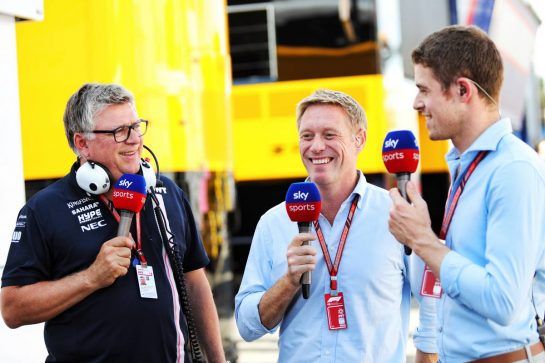 (L to R): Otmar Szafnauer (USA) Sahara Force India F1 Chief Operating Officer with Simon Lazenby (GBR) Sky Sports F1 TV Presenter and Paul di Resta (GBR) Williams Reserve Driver.
20.07.2018. Formula 1 World Championship, Rd 11, German Grand Prix, Hockenheim, Germany, Practice Day.
- www.xpbimages.com, EMail: requests@xpbimages.com - copy of publication required for printed pictures. Every used picture is fee-liable. © Copyright: Schaber / XPB Images