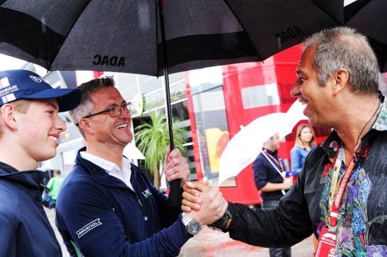 (L to R): David Schumacher (GER) Formula 4 Racing Driver with his father Ralf Schumacher (GER) and Kai Ebel (GER) RTL TV Presenter.
21.07.2018. Formula 1 World Championship, Rd 11, German Grand Prix, Hockenheim, Germany, Qualifying Day.
- www.xpbimages.com, EMail: requests@xpbimages.com - copy of publication required for printed pictures. Every used picture is fee-liable. © Copyright: Bearne / XPB Images