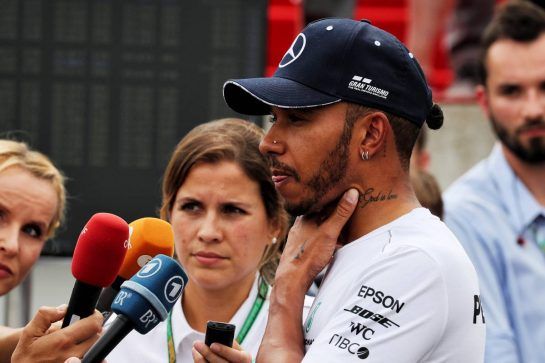 Lewis Hamilton (GBR) Mercedes AMG F1 with the media.
21.07.2018. Formula 1 World Championship, Rd 11, German Grand Prix, Hockenheim, Germany, Qualifying Day.
- www.xpbimages.com, EMail: requests@xpbimages.com - copy of publication required for printed pictures. Every used picture is fee-liable. © Copyright: Photo4 / XPB Images