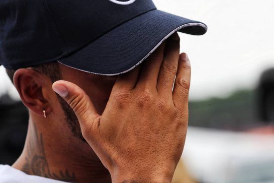 Lewis Hamilton (GBR) Mercedes AMG F1 with the media.
21.07.2018. Formula 1 World Championship, Rd 11, German Grand Prix, Hockenheim, Germany, Qualifying Day.
- www.xpbimages.com, EMail: requests@xpbimages.com - copy of publication required for printed pictures. Every used picture is fee-liable. © Copyright: Photo4 / XPB Images