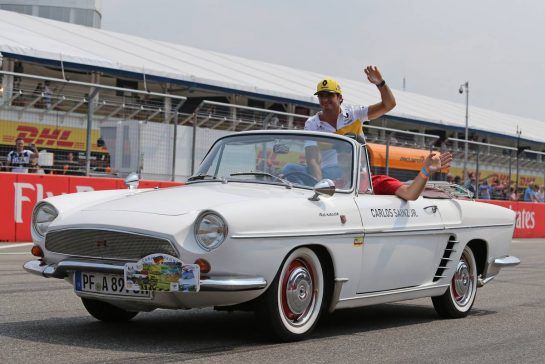 Carlos Sainz Jr (ESP) Renault F1 Team 
22.07.2018. Formula 1 World Championship, Rd 11, German Grand Prix, Hockenheim, Germany, Race Day.
- www.xpbimages.com, EMail: requests@xpbimages.com - copy of publication required for printed pictures. Every used picture is fee-liable. © Copyright: Charniaux / XPB Images