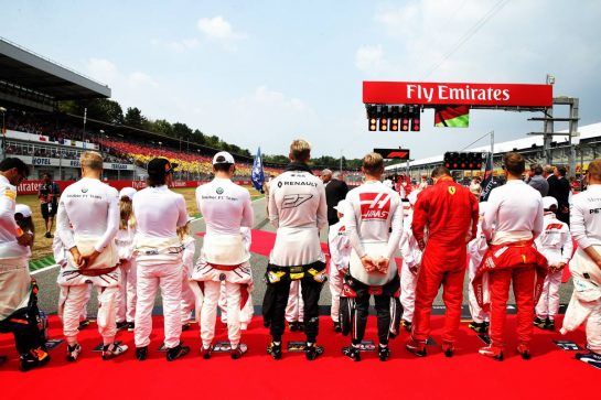 Nico Hulkenberg (GER) Renault Sport F1 Team as the grid observes the national anthem.
22.07.2018. Formula 1 World Championship, Rd 11, German Grand Prix, Hockenheim, Germany, Race Day.
- www.xpbimages.com, EMail: requests@xpbimages.com - copy of publication required for printed pictures. Every used picture is fee-liable. © Copyright: Bearne / XPB Images