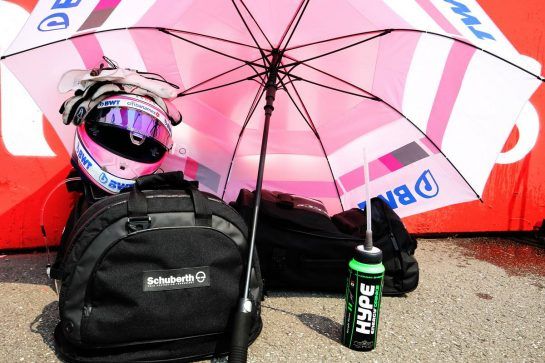The helmet of Sergio Perez (MEX) Sahara Force India F1 on the grid.
22.07.2018. Formula 1 World Championship, Rd 11, German Grand Prix, Hockenheim, Germany, Race Day.
- www.xpbimages.com, EMail: requests@xpbimages.com - copy of publication required for printed pictures. Every used picture is fee-liable. © Copyright: Moy / XPB Images